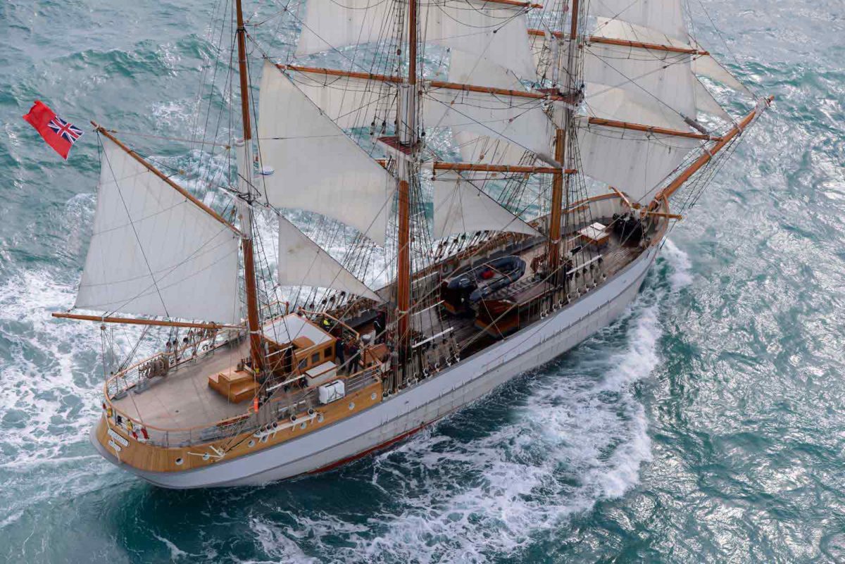 Les trois mats barques
